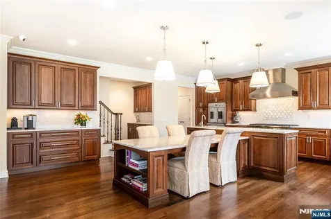 8 Philhower Court Denville Township NJ 07834