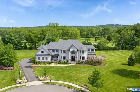 8 Philhower Court Denville Township NJ 07834