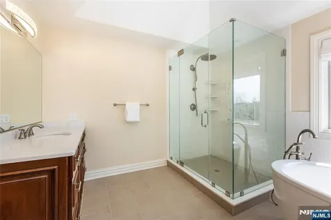 8 Philhower Court Denville Township NJ 07834
