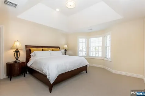 8 Philhower Court Denville Township NJ 07834