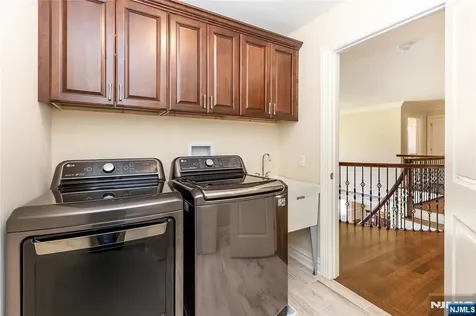 8 Philhower Court Denville Township NJ 07834