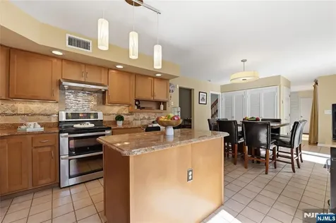 947 Franklin Lake Road Franklin Lakes NJ 07417