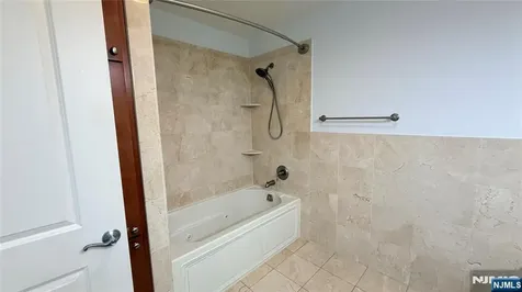 6407 City Place Edgewater NJ 07020