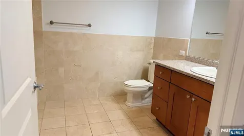 6407 City Place Edgewater NJ 07020