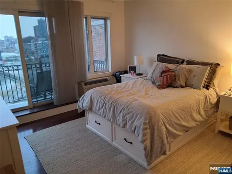 6407 City Place Edgewater NJ 07020