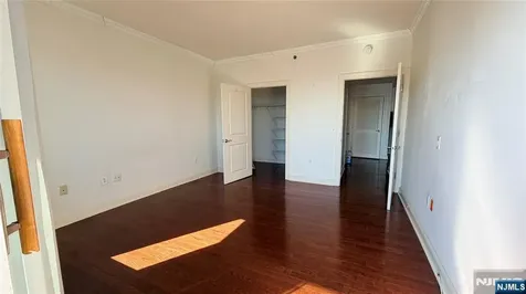6407 City Place Edgewater NJ 07020