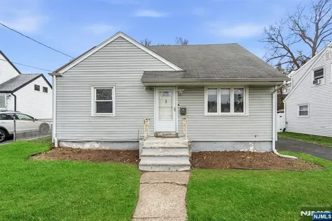 24 Bryant Avenue Bloomfield NJ 07003