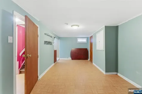 24 Bryant Avenue Bloomfield NJ 07003