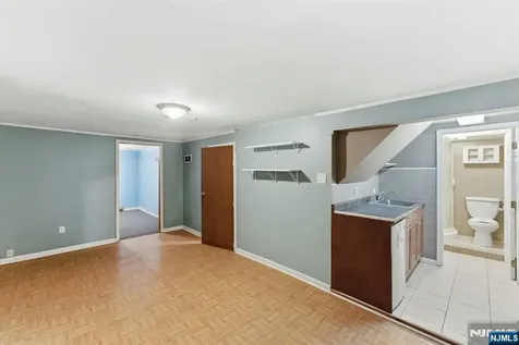 24 Bryant Avenue Bloomfield NJ 07003