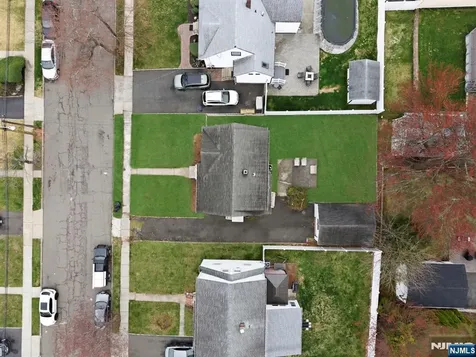 24 Bryant Avenue Bloomfield NJ 07003