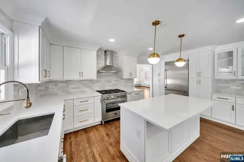 853 Shadow Ridge Road Franklin Lakes NJ 07417