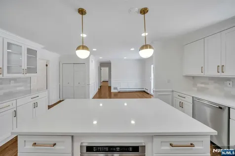 853 Shadow Ridge Road Franklin Lakes NJ 07417