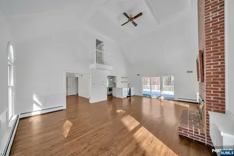 853 Shadow Ridge Road Franklin Lakes NJ 07417