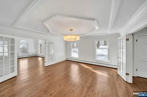 853 Shadow Ridge Road Franklin Lakes NJ 07417