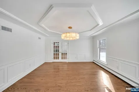 853 Shadow Ridge Road Franklin Lakes NJ 07417
