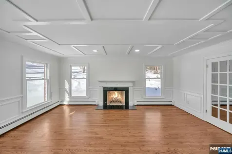 853 Shadow Ridge Road Franklin Lakes NJ 07417
