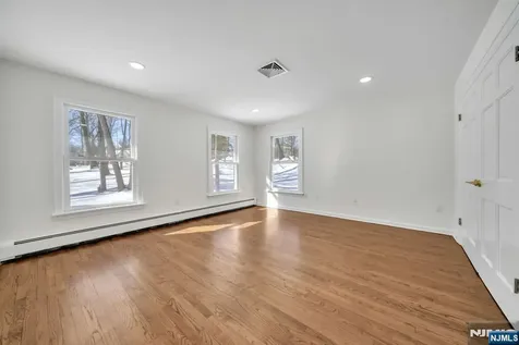 853 Shadow Ridge Road Franklin Lakes NJ 07417
