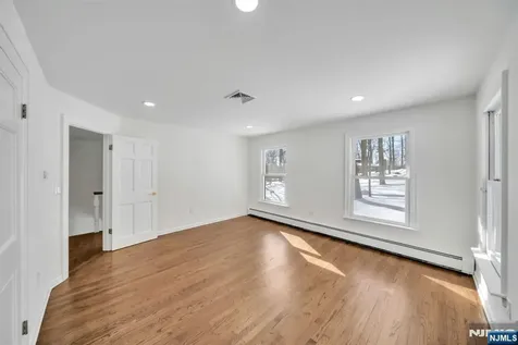 853 Shadow Ridge Road Franklin Lakes NJ 07417