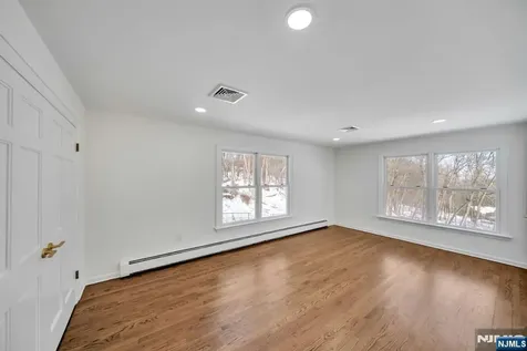 853 Shadow Ridge Road Franklin Lakes NJ 07417