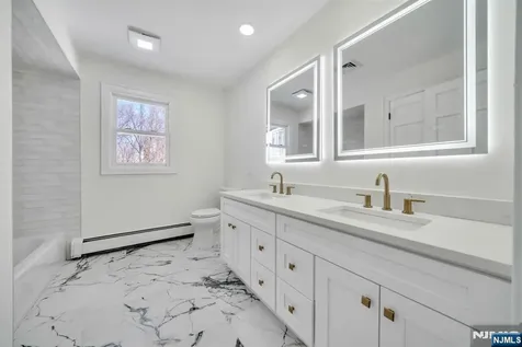 853 Shadow Ridge Road Franklin Lakes NJ 07417