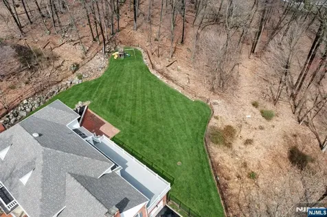 853 Shadow Ridge Road Franklin Lakes NJ 07417