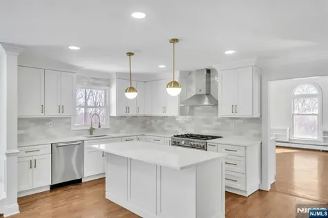 853 Shadow Ridge Road Franklin Lakes NJ 07417