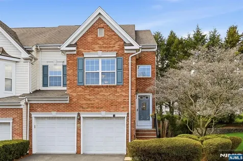 123 Barclay Drive Nutley NJ 07110