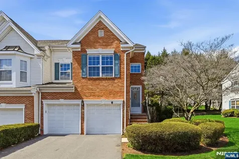 123 Barclay Drive Nutley NJ 07110