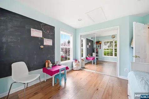123 Barclay Drive Nutley NJ 07110