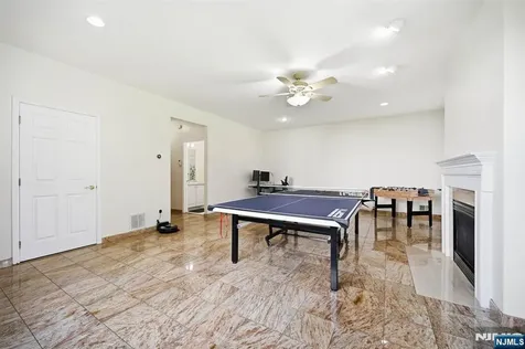123 Barclay Drive Nutley NJ 07110