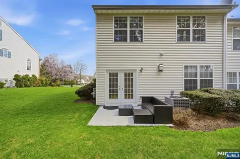 123 Barclay Drive Nutley NJ 07110