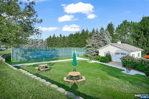 123 Barclay Drive Nutley NJ 07110