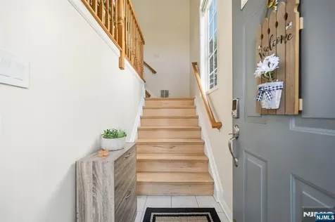 123 Barclay Drive Nutley NJ 07110