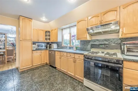255 Jefferson Avenue River Edge NJ 07661