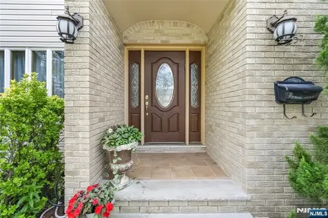 255 Jefferson Avenue River Edge NJ 07661