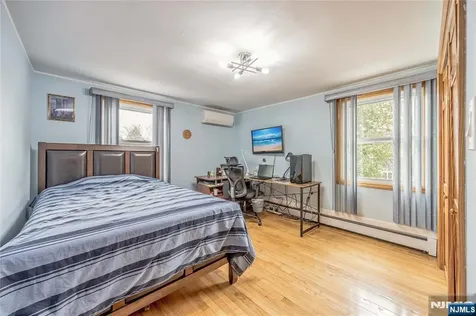 255 Jefferson Avenue River Edge NJ 07661