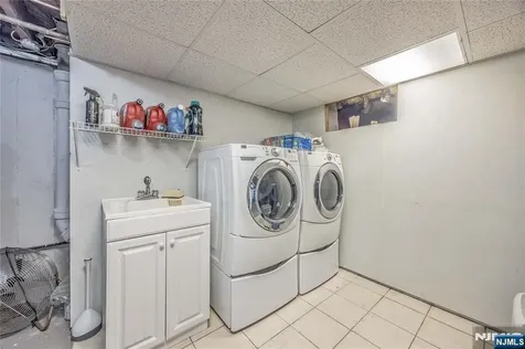 255 Jefferson Avenue River Edge NJ 07661