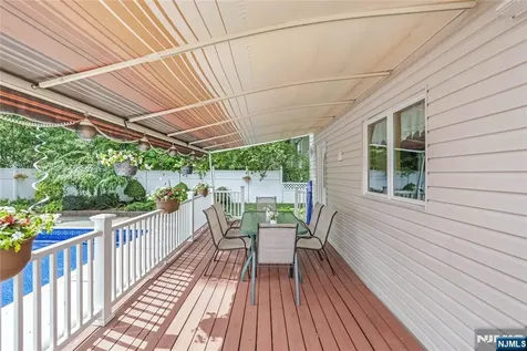 255 Jefferson Avenue River Edge NJ 07661