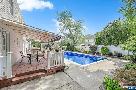 255 Jefferson Avenue River Edge NJ 07661