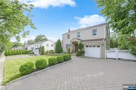 255 Jefferson Avenue River Edge NJ 07661
