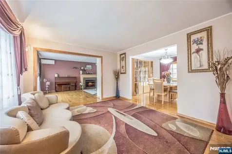 255 Jefferson Avenue River Edge NJ 07661