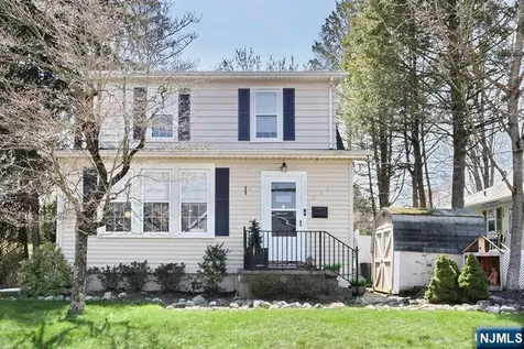 535 Cleveland Avenue River Vale NJ 07675