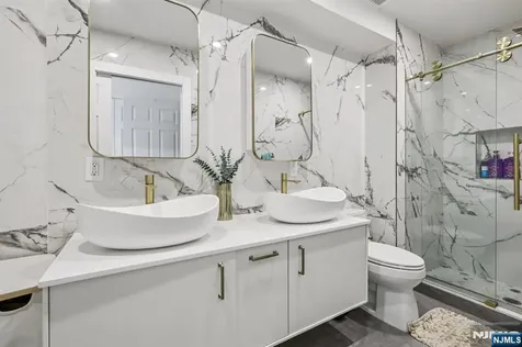 458 Buffalo Court West New York NJ 07093