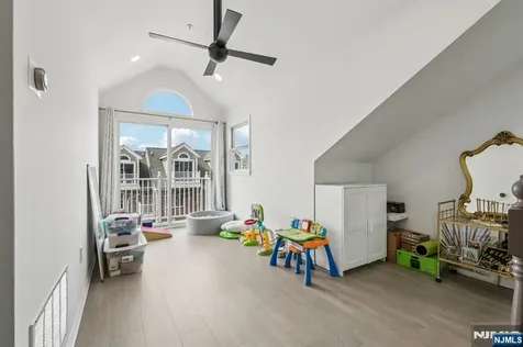 458 Buffalo Court West New York NJ 07093