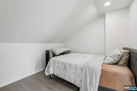 458 Buffalo Court West New York NJ 07093