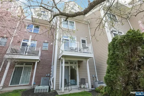 458 Buffalo Court West New York NJ 07093