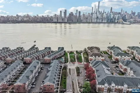 458 Buffalo Court West New York NJ 07093