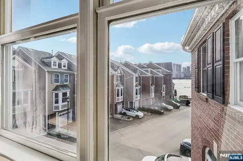 458 Buffalo Court West New York NJ 07093