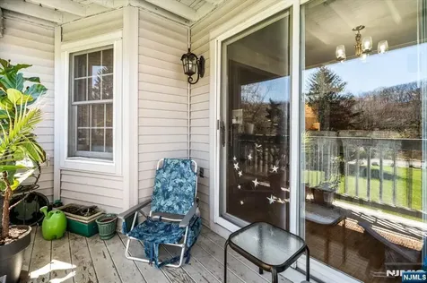 48 Quartz Lane Paterson NJ 07501