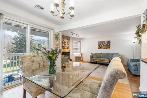 48 Quartz Lane Paterson NJ 07501